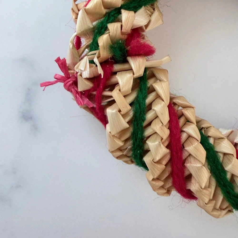 VNTG folk art Woven Straw Christmas Ornaments Set 20 Candy Canes Wreaths
